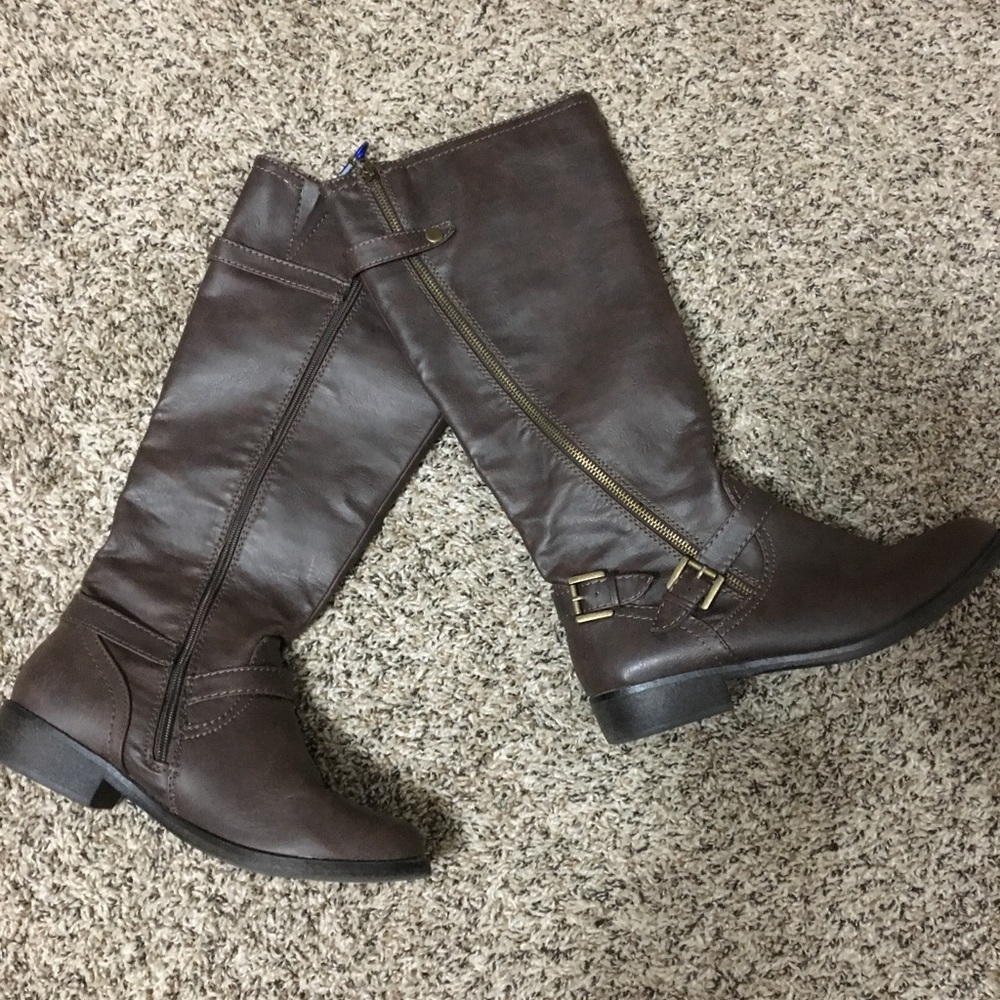 Brown boots